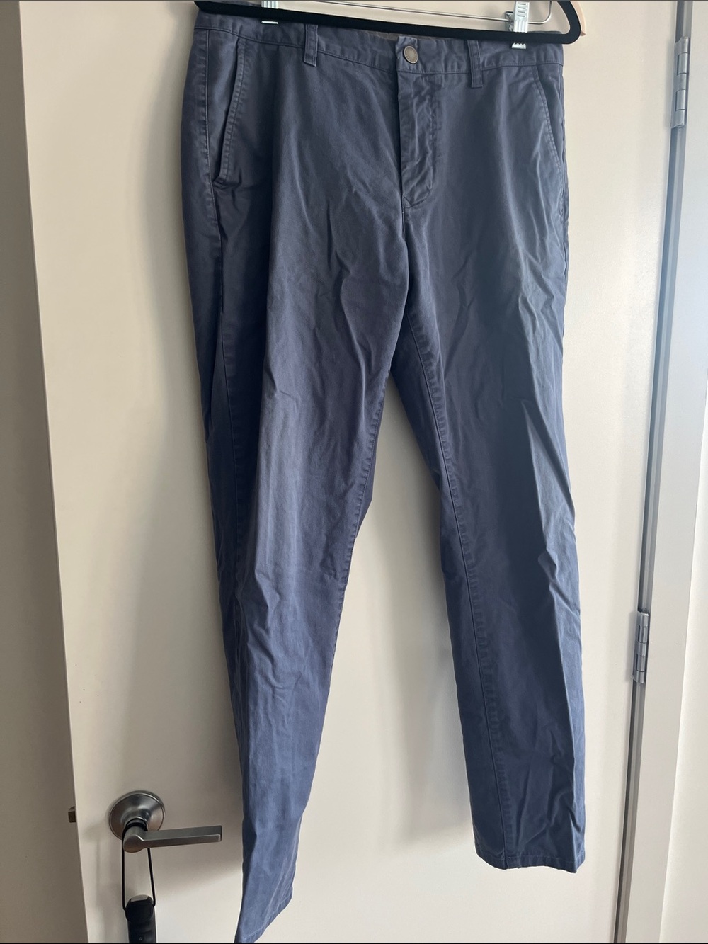 Bonobos Slim-Fit Chinos in Navy Blue